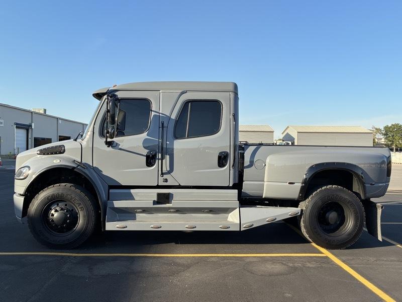 Freightliner Sport Chassis  2010