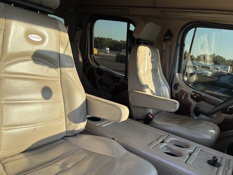Freightliner Sport Chassis  2010