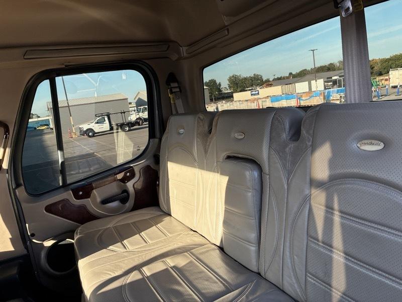 Freightliner Sport Chassis  2010