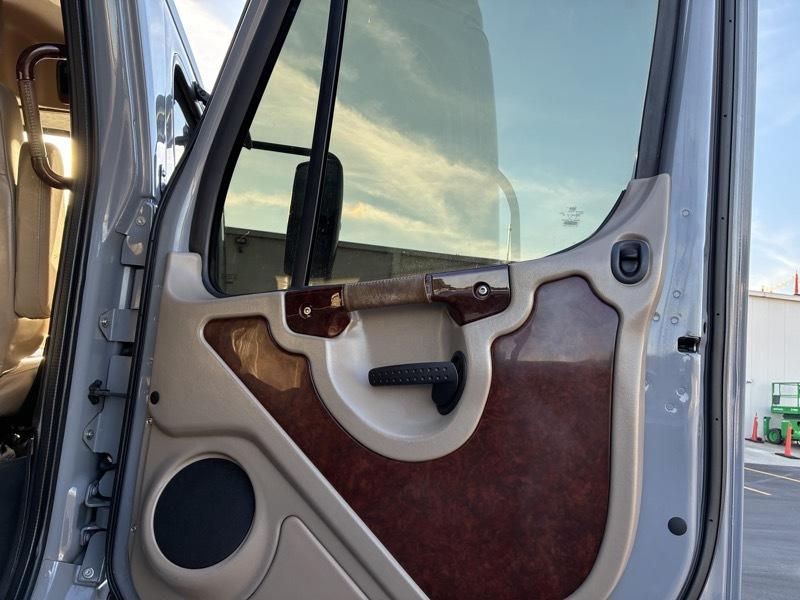 Freightliner Sport Chassis  2010