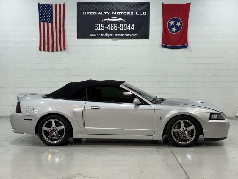 Ford Mustang SVT Cobra Convertible 2004