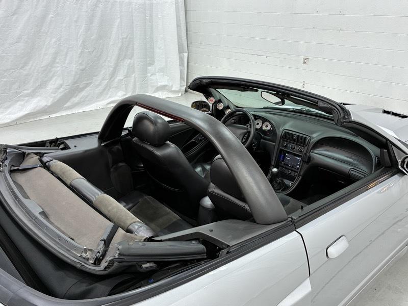 Ford Mustang SVT Cobra Convertible 2004