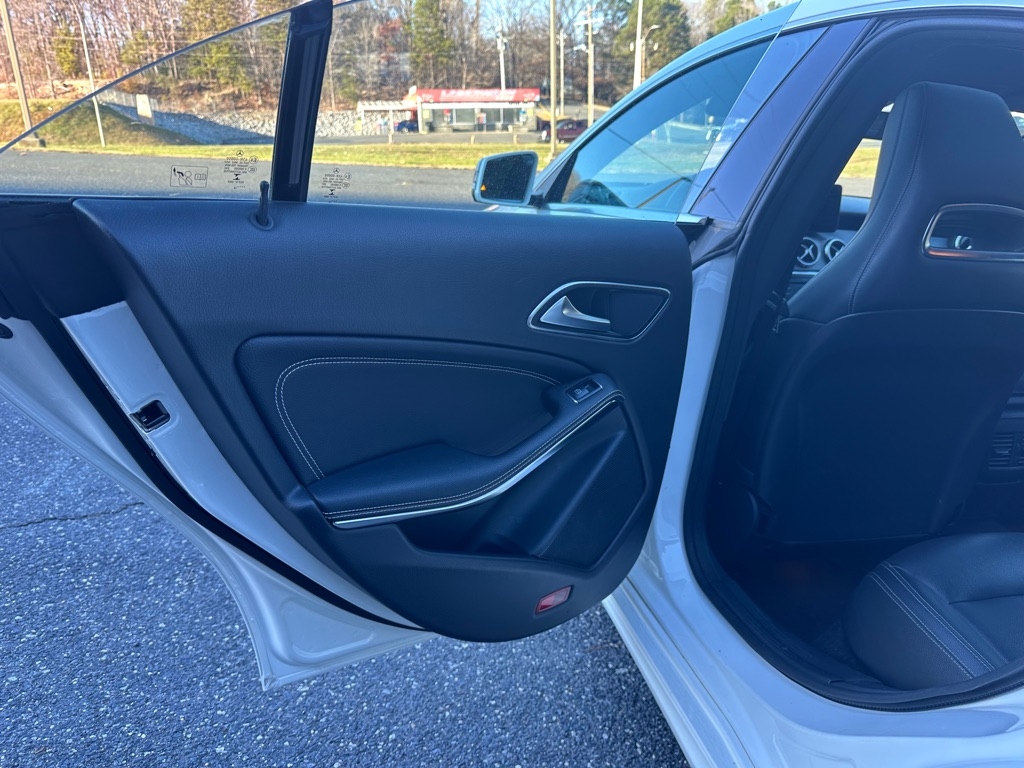 Mercedes-Benz CLA-Class CLA250 4MATIC 2018