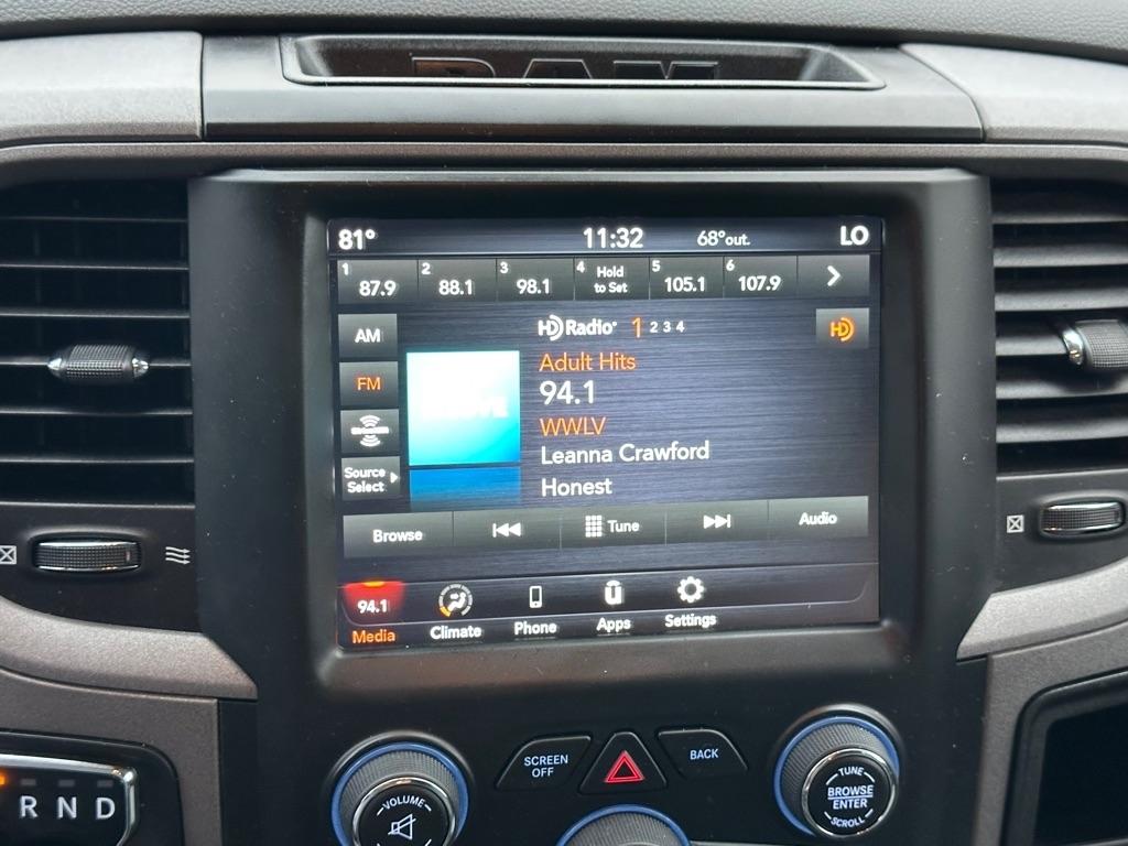 RAM 1500 Classic Tradesman Crew Cab SWB 2WD 2020