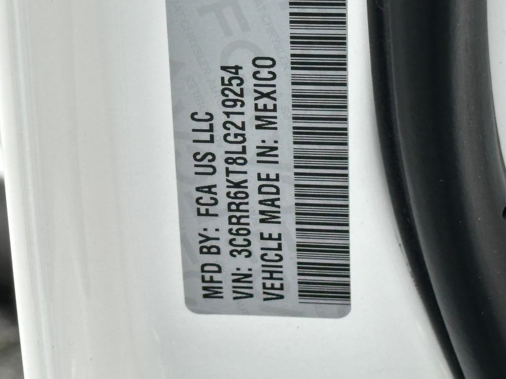 RAM 1500 Classic Tradesman Crew Cab SWB 2WD 2020