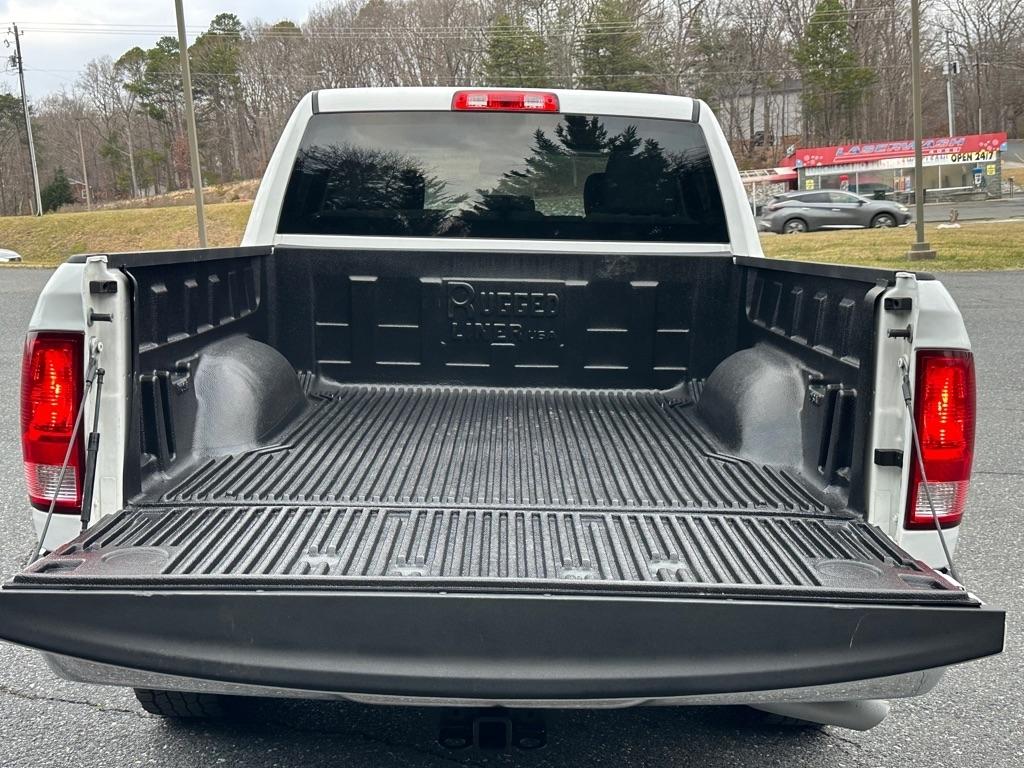 RAM 1500 Classic Tradesman Crew Cab SWB 2WD 2020