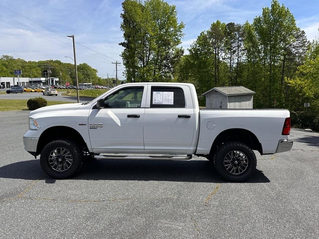 RAM 1500 Classic Tradesman Crew Cab SWB 2WD 2020