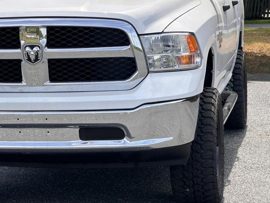RAM 1500 Classic Tradesman Crew Cab SWB 2WD 2020