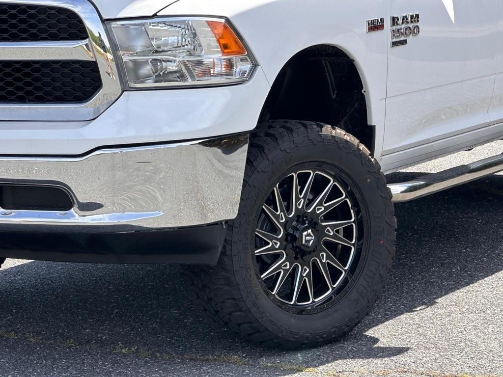 RAM 1500 Classic Tradesman Crew Cab SWB 2WD 2020