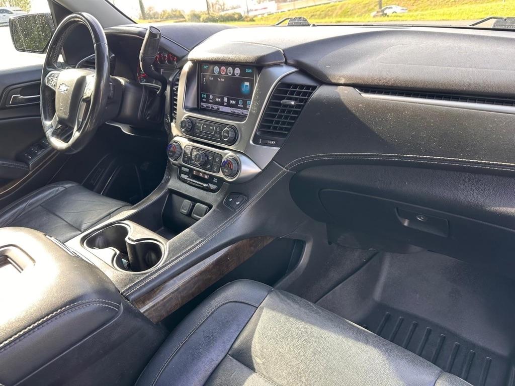 2018 Chevrolet Suburban LT - Photo 13