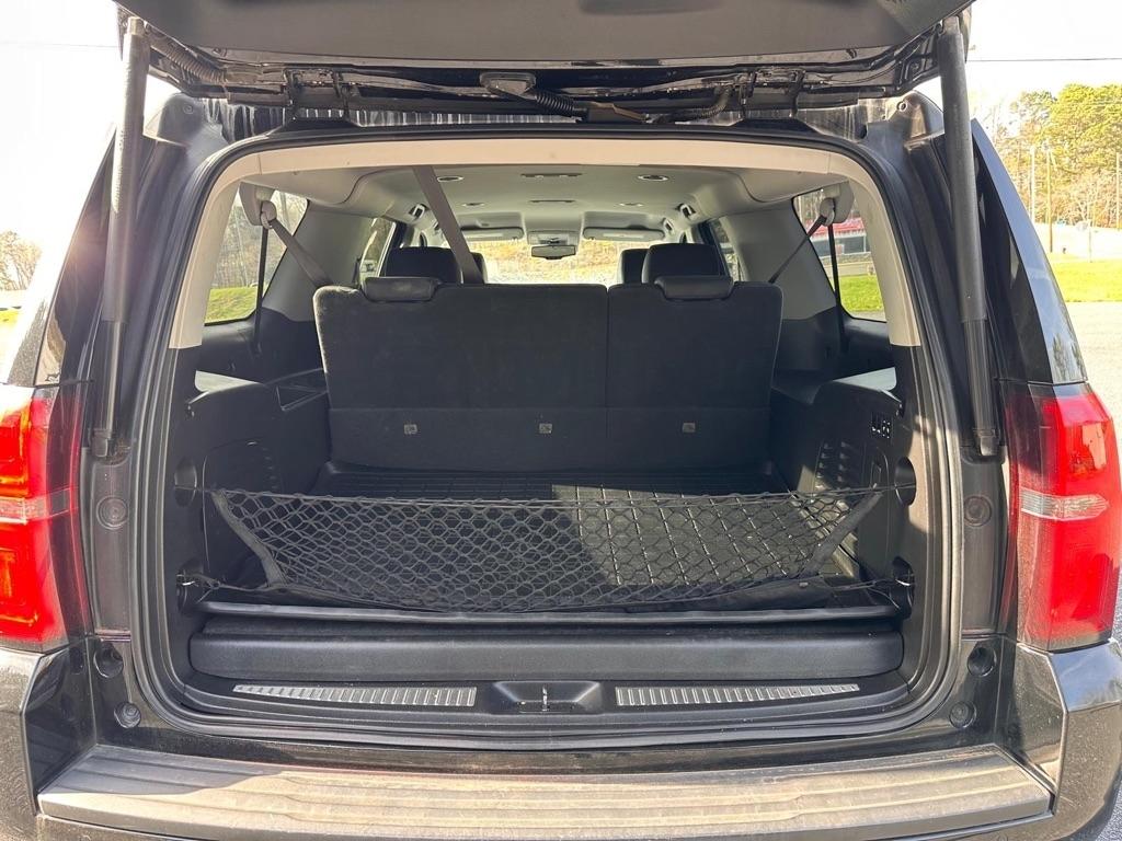 2018 Chevrolet Suburban LT - Photo 35