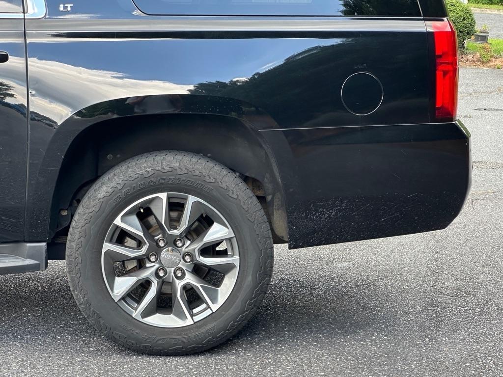 2018 Chevrolet Suburban LT - Photo 40
