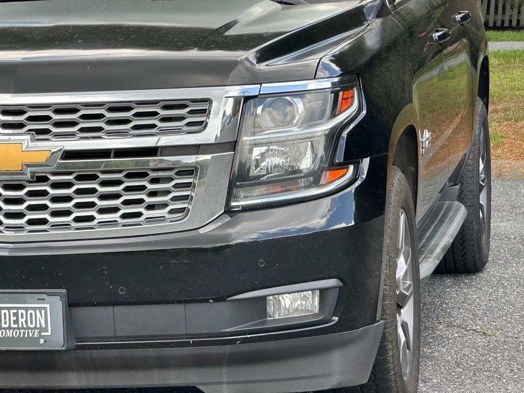 2018 Chevrolet Suburban LT - Photo 42