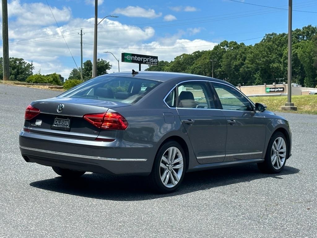 Volkswagen Passat SEL Premium 6A 2016
