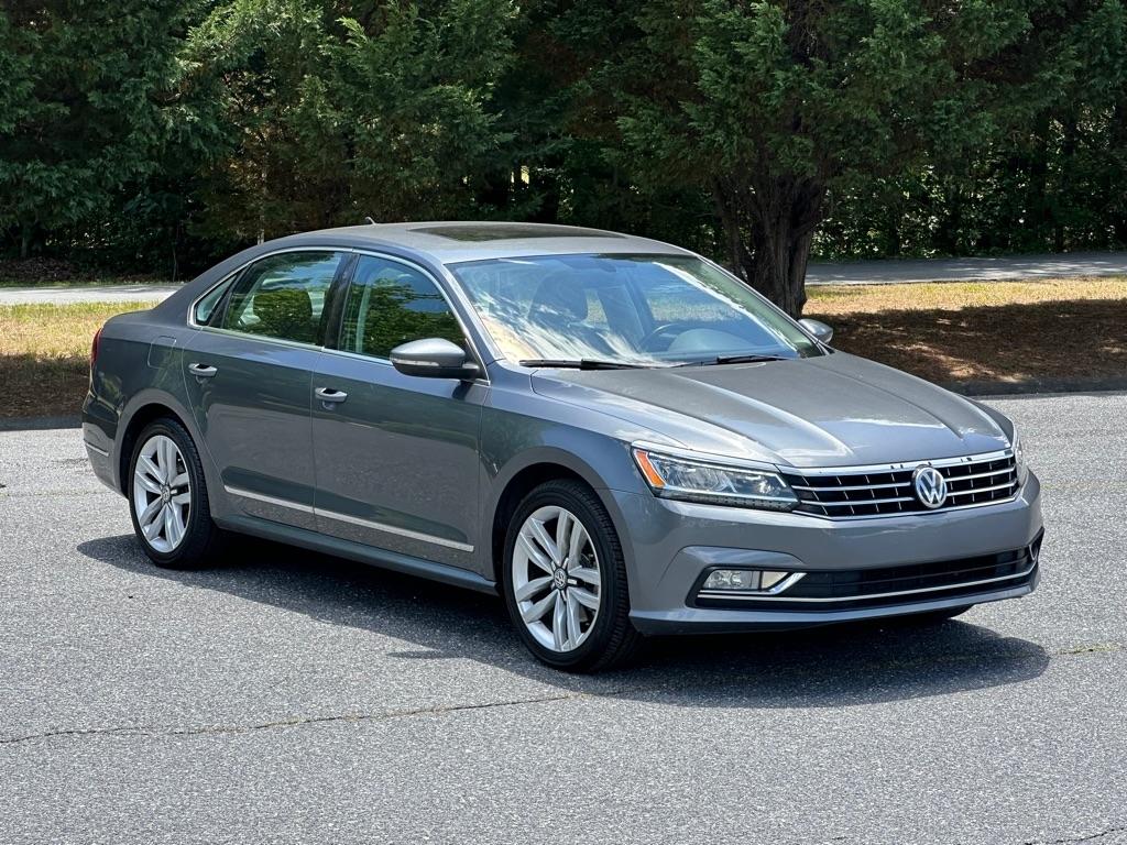 Volkswagen Passat SEL Premium 6A 2016