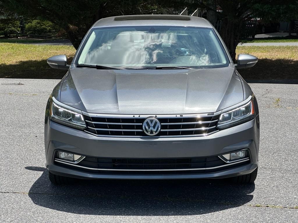 Volkswagen Passat SEL Premium 6A 2016