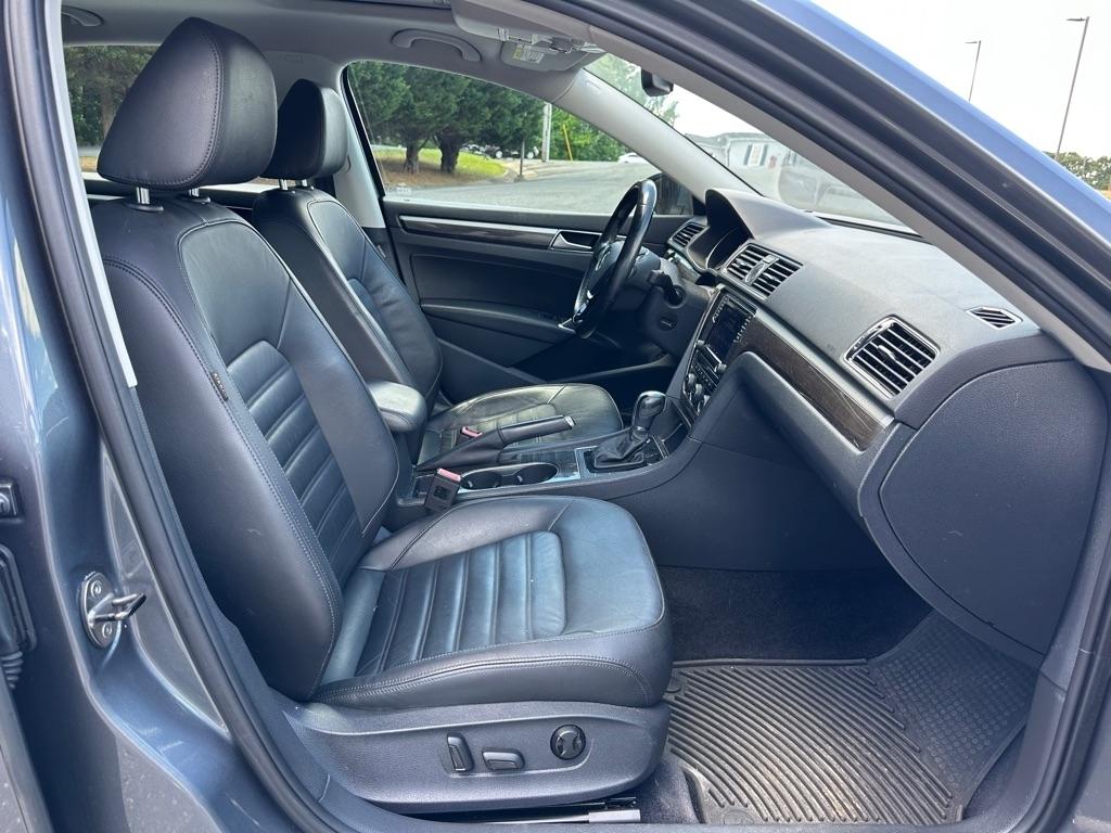 Volkswagen Passat SEL Premium 6A 2016