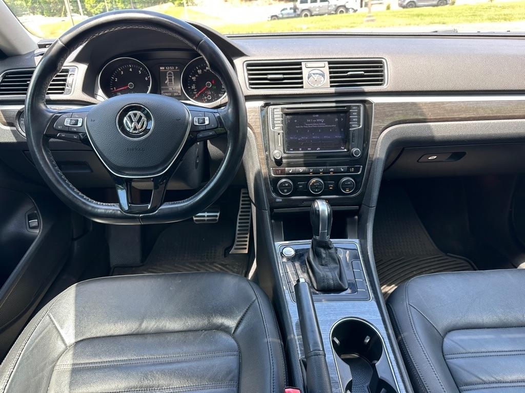 Volkswagen Passat SEL Premium 6A 2016