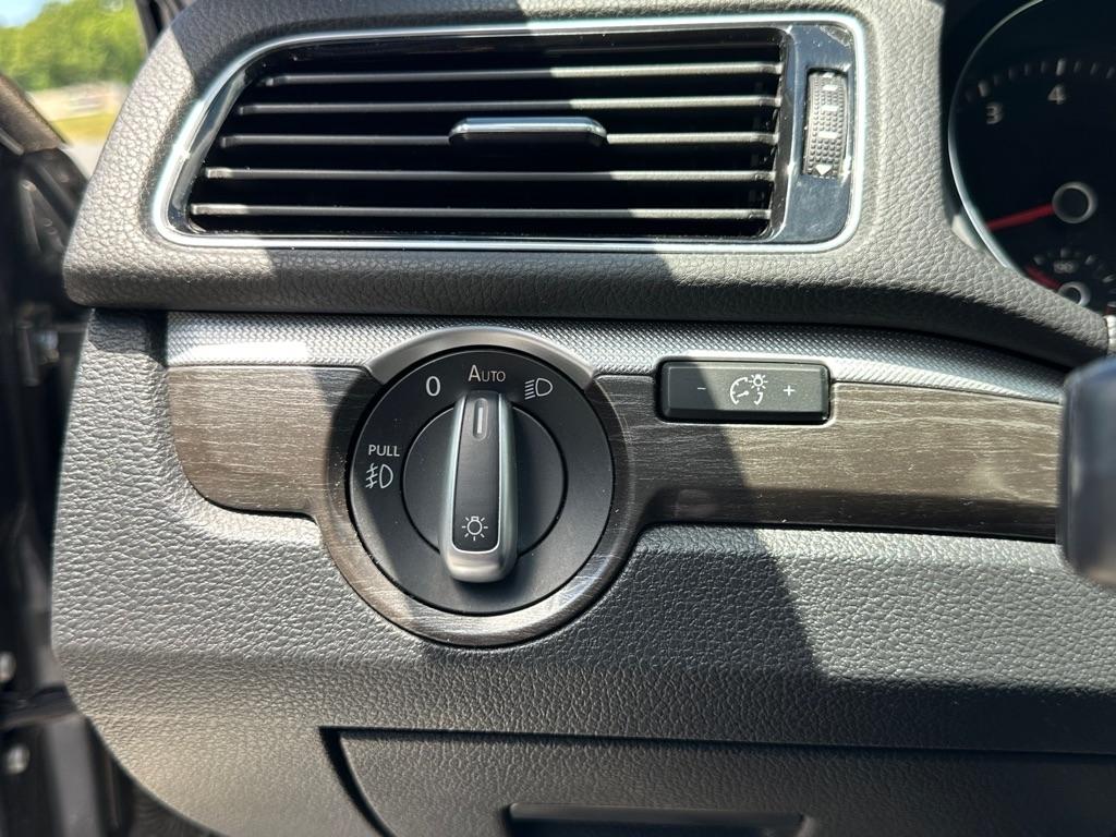 Volkswagen Passat SEL Premium 6A 2016