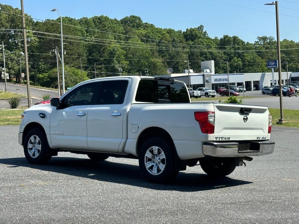 Nissan Titan SV 2017