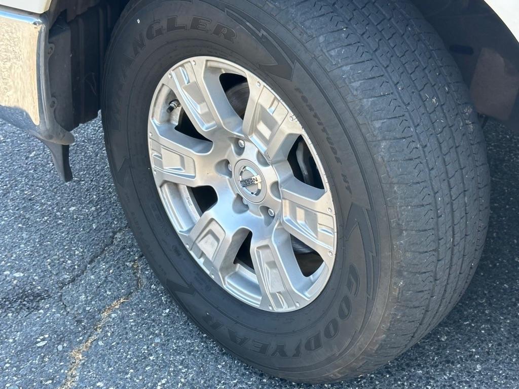 Nissan Titan SV 2017