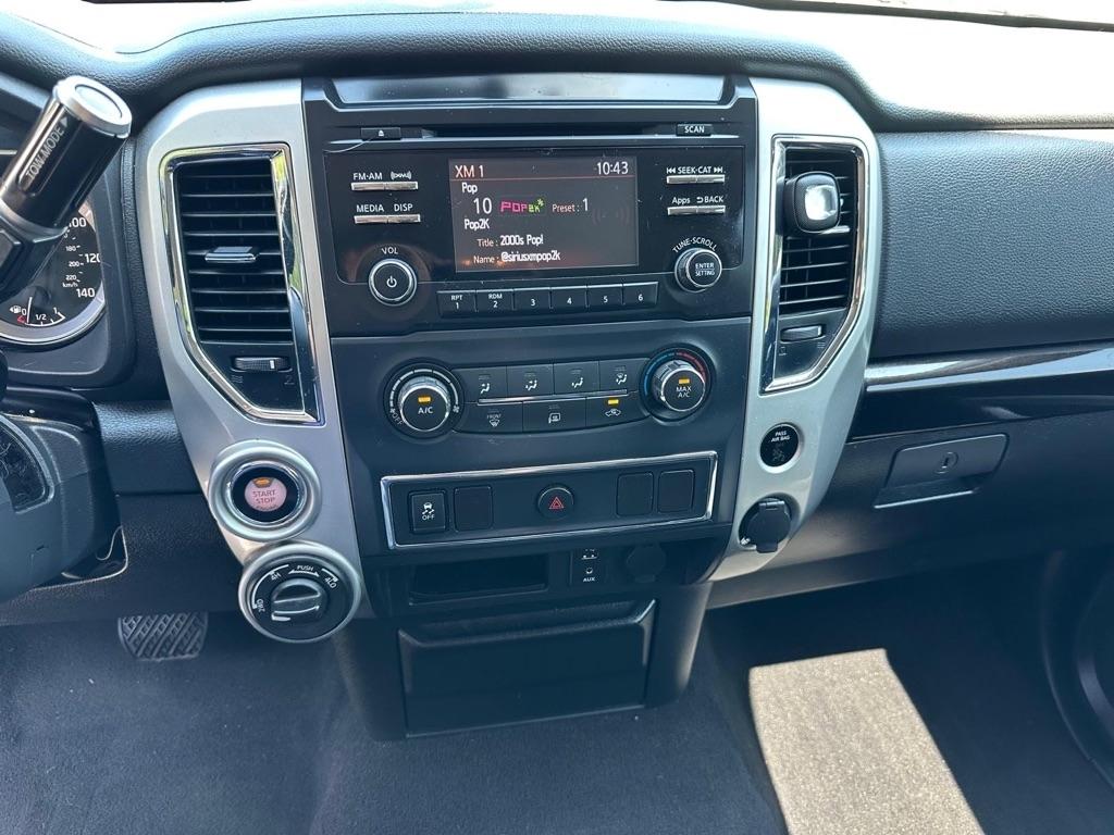 Nissan Titan SV 2017