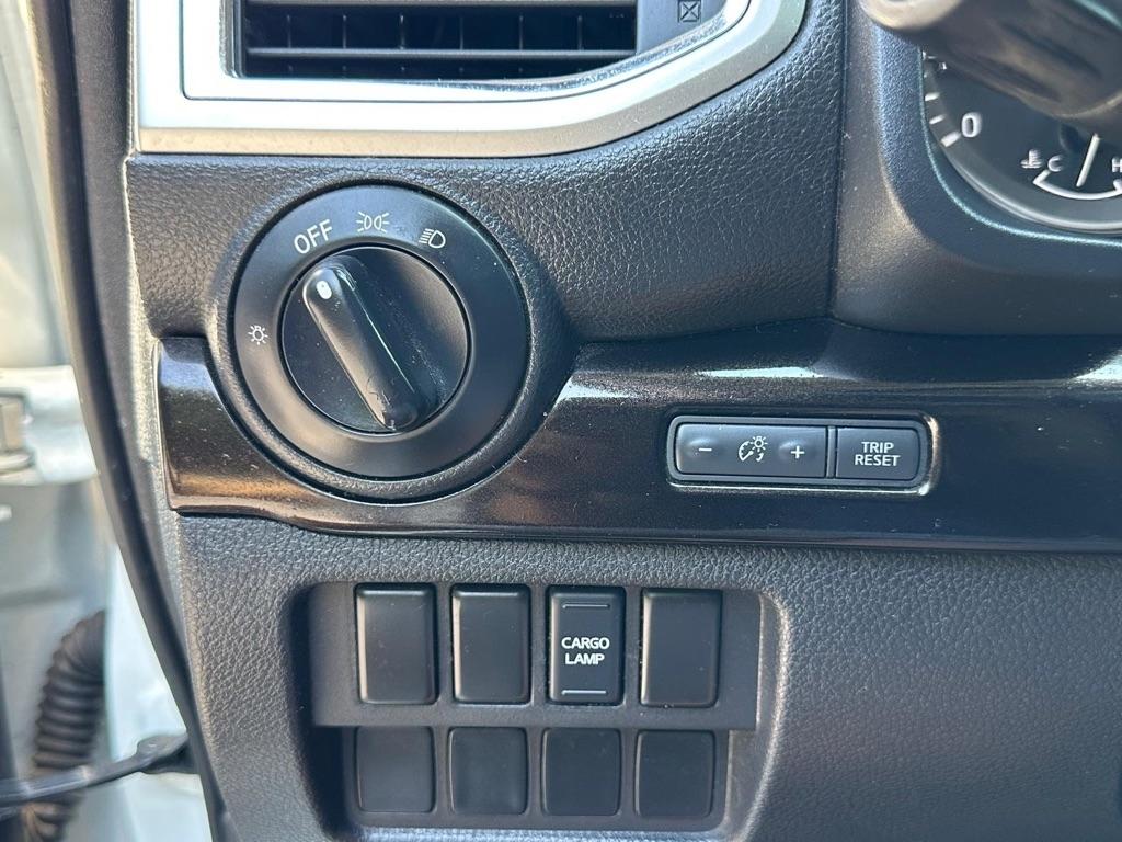 Nissan Titan SV 2017