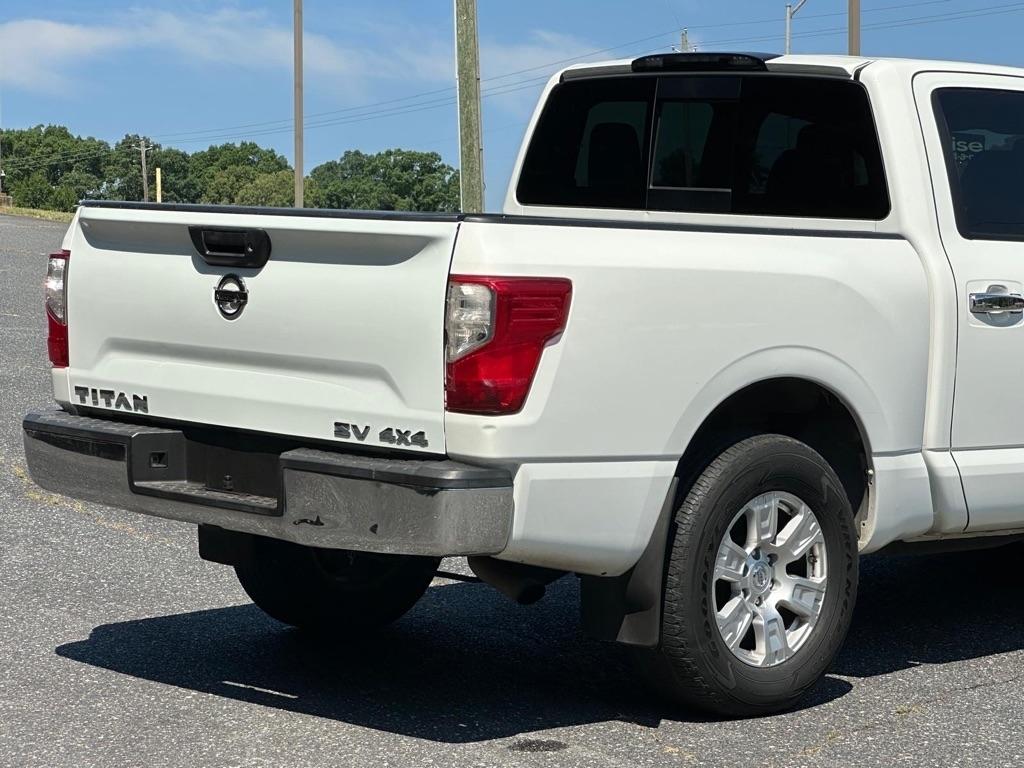 Nissan Titan SV 2017