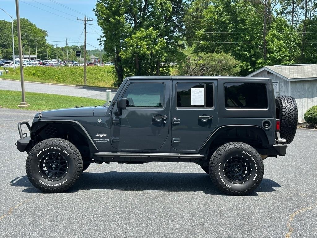 Jeep Wrangler Unlimited Sahara 4WD 2017