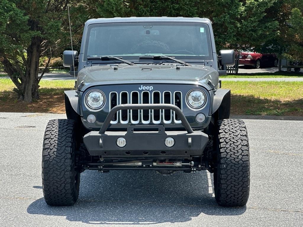 Jeep Wrangler Unlimited Sahara 4WD 2017