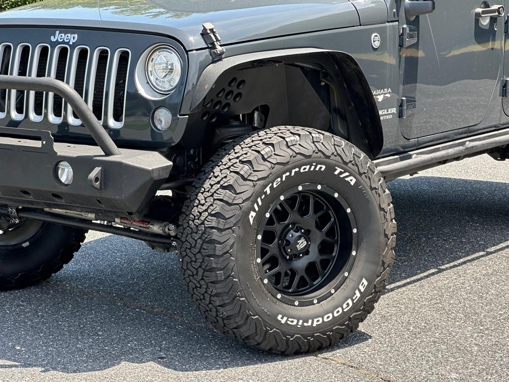 Jeep Wrangler Unlimited Sahara 4WD 2017