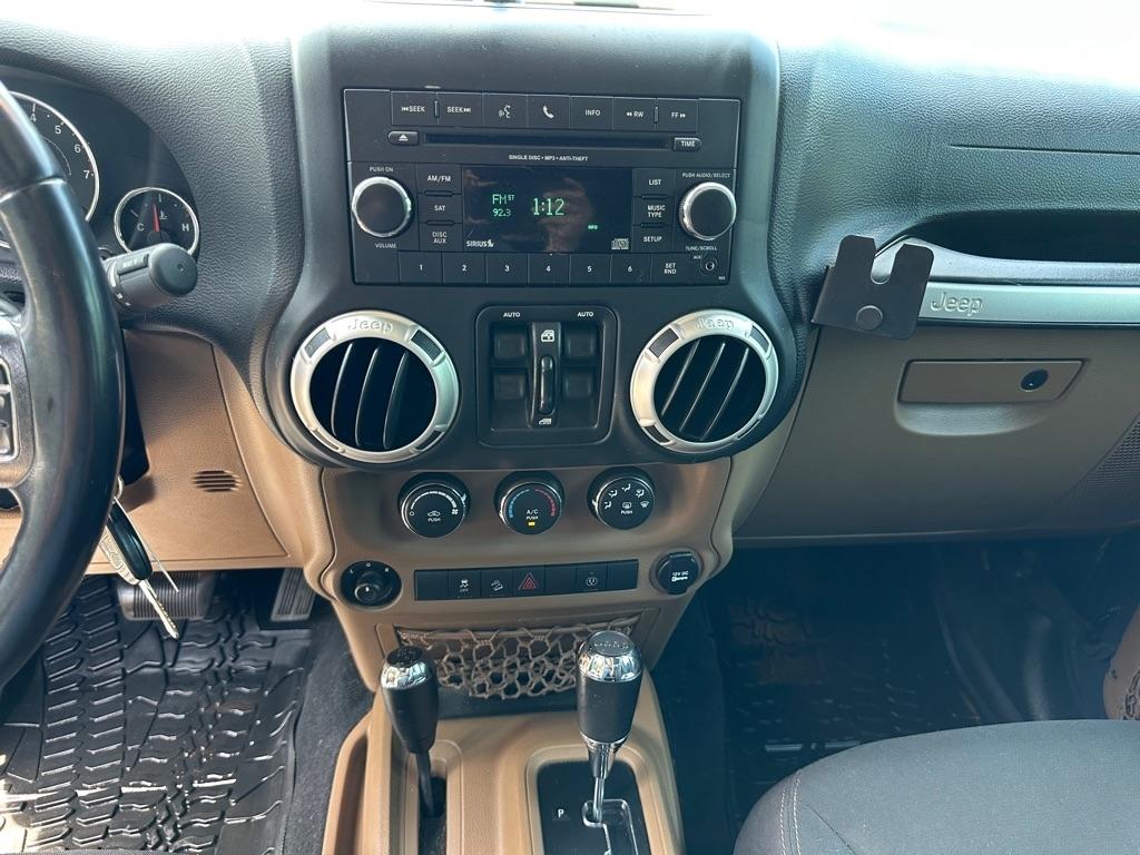 Jeep Wrangler Unlimited Sahara 4WD 2017