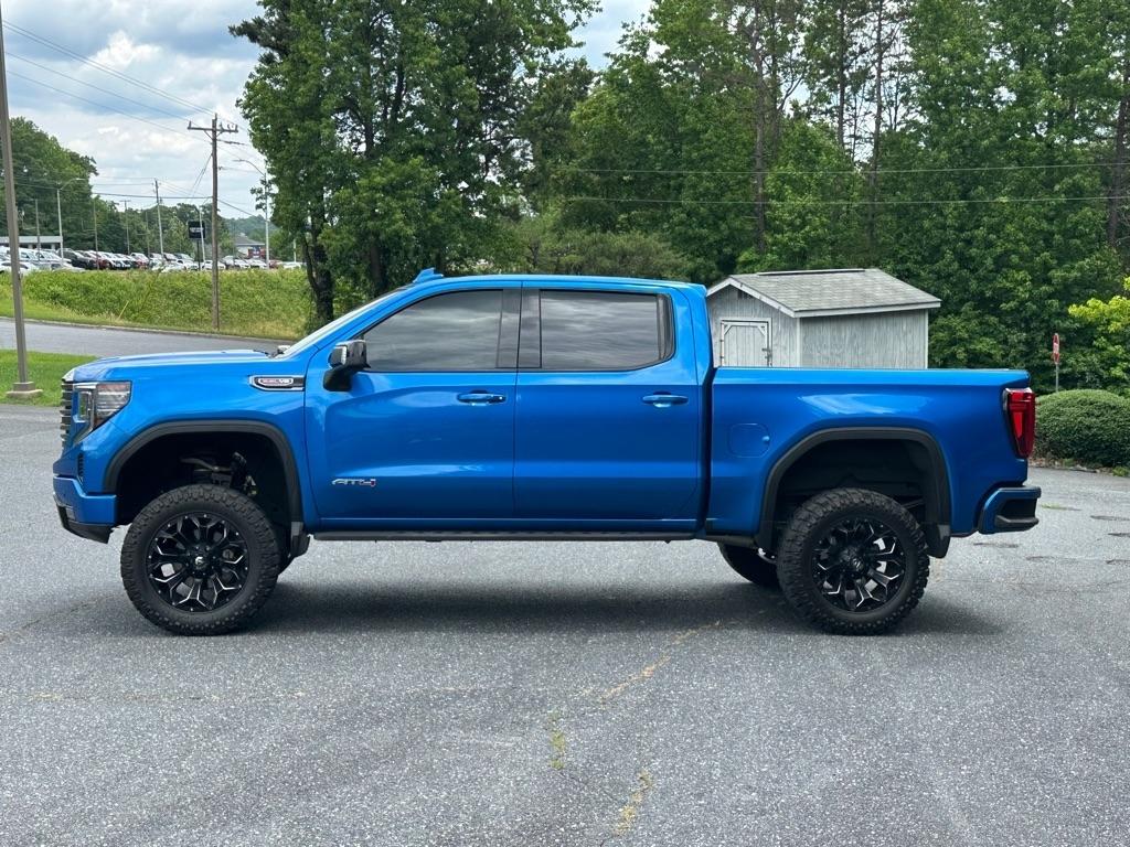 GMC Sierra 1500 AT4 Crew Cab 4WD 2022