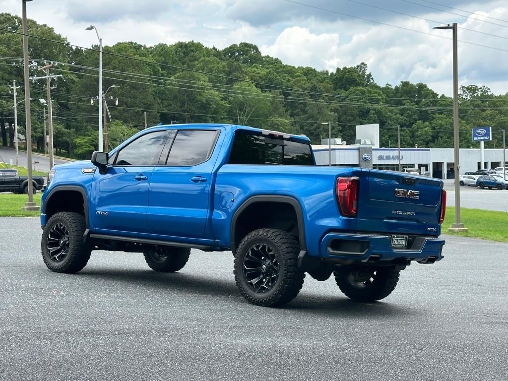 GMC Sierra 1500 AT4 Crew Cab 4WD 2022