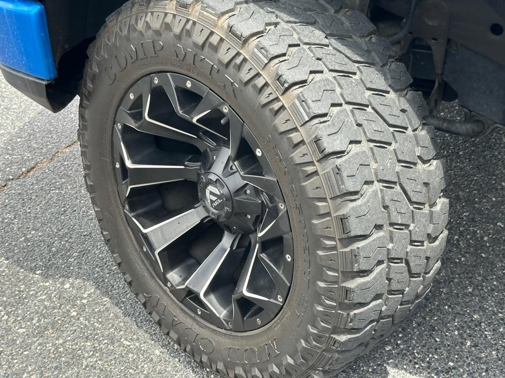 GMC Sierra 1500 AT4 Crew Cab 4WD 2022