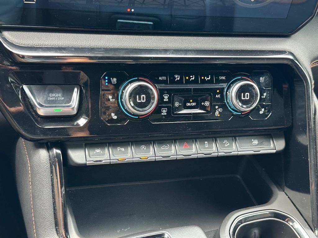 GMC Sierra 1500 AT4 Crew Cab 4WD 2022