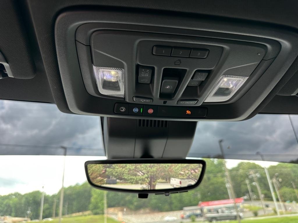 GMC Sierra 1500 AT4 Crew Cab 4WD 2022