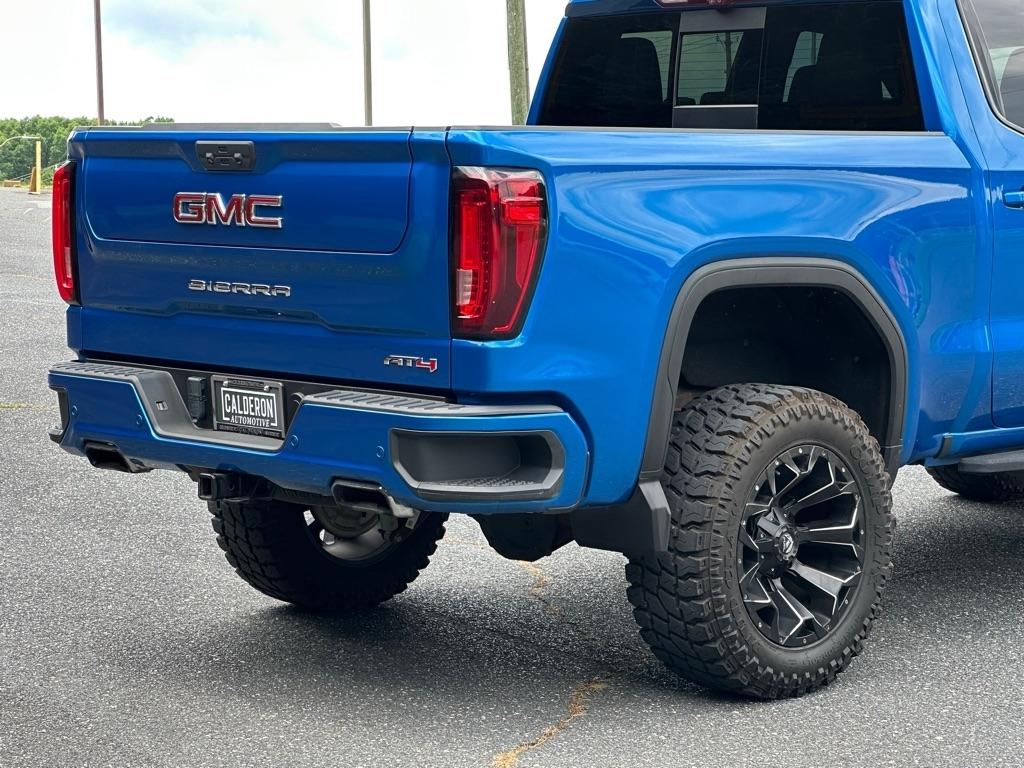 GMC Sierra 1500 AT4 Crew Cab 4WD 2022