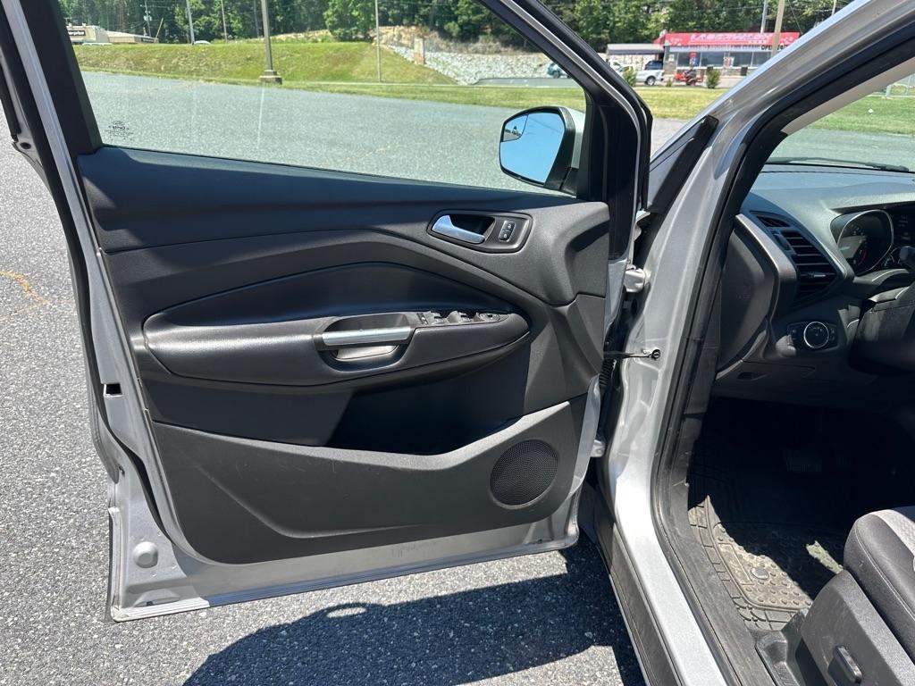 2019 Ford Escape SE - Photo 13