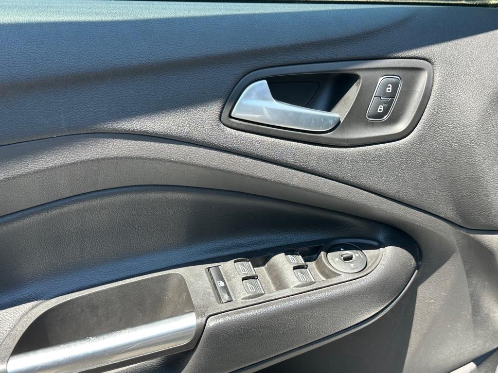 2019 Ford Escape SE - Photo 14