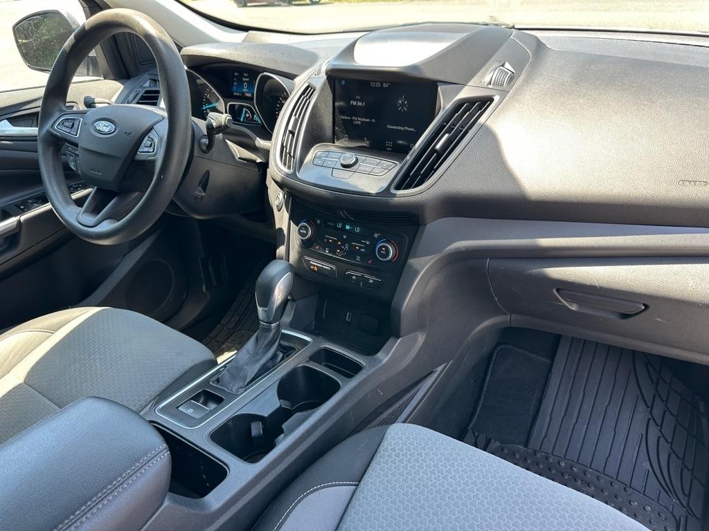 2019 Ford Escape SE - Photo 16