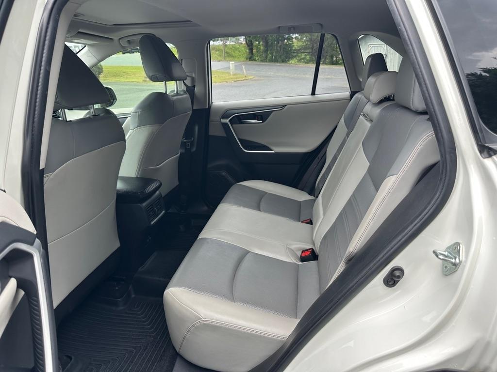 2019 Toyota RAV4 Limited - Photo 24