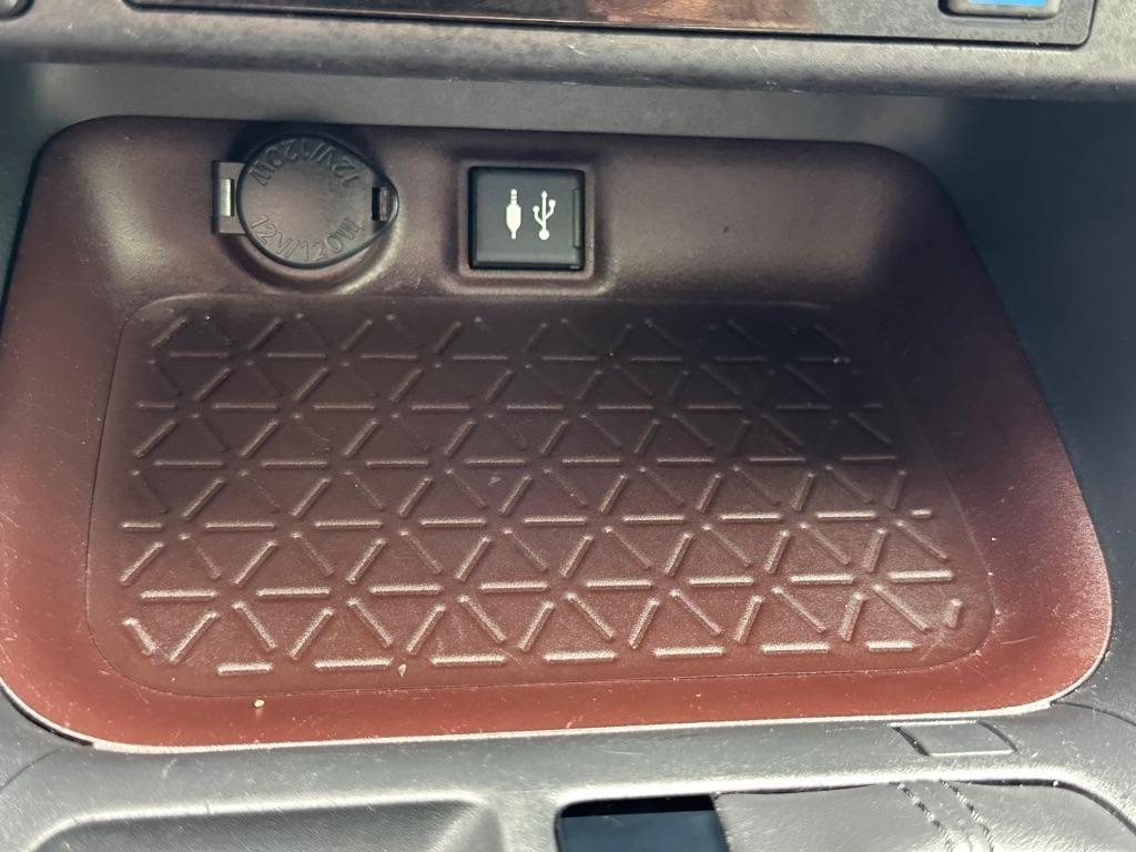 2019 Toyota RAV4 Limited - Photo 34