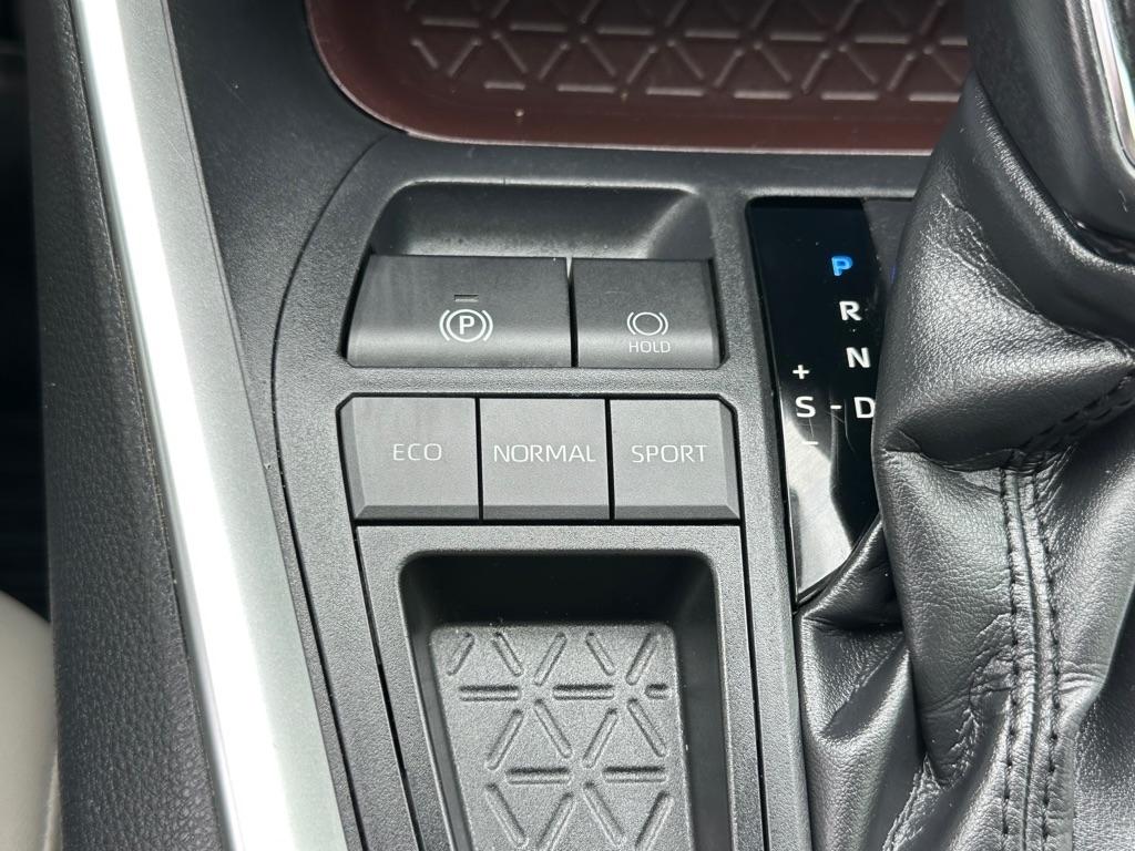 2019 Toyota RAV4 Limited - Photo 35