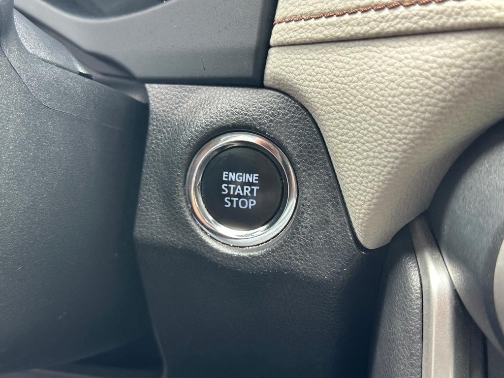 2019 Toyota RAV4 Limited - Photo 36