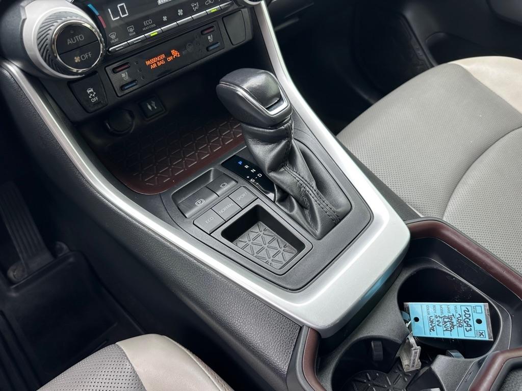 2019 Toyota RAV4 Limited - Photo 37
