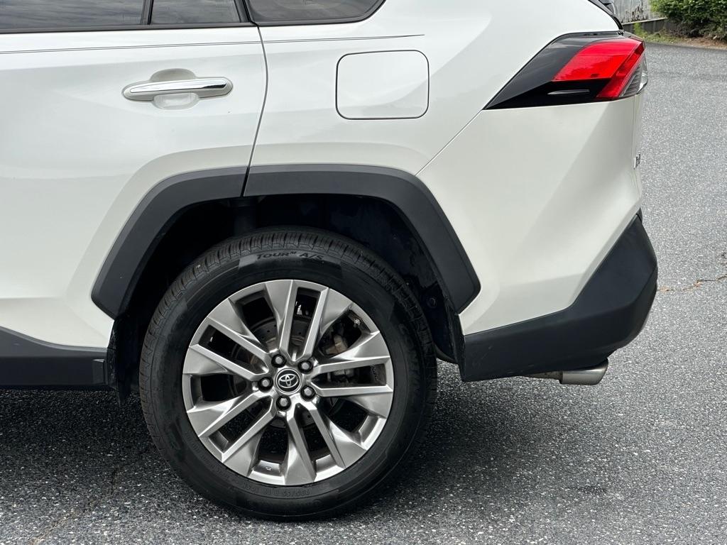 2019 Toyota RAV4 Limited - Photo 44