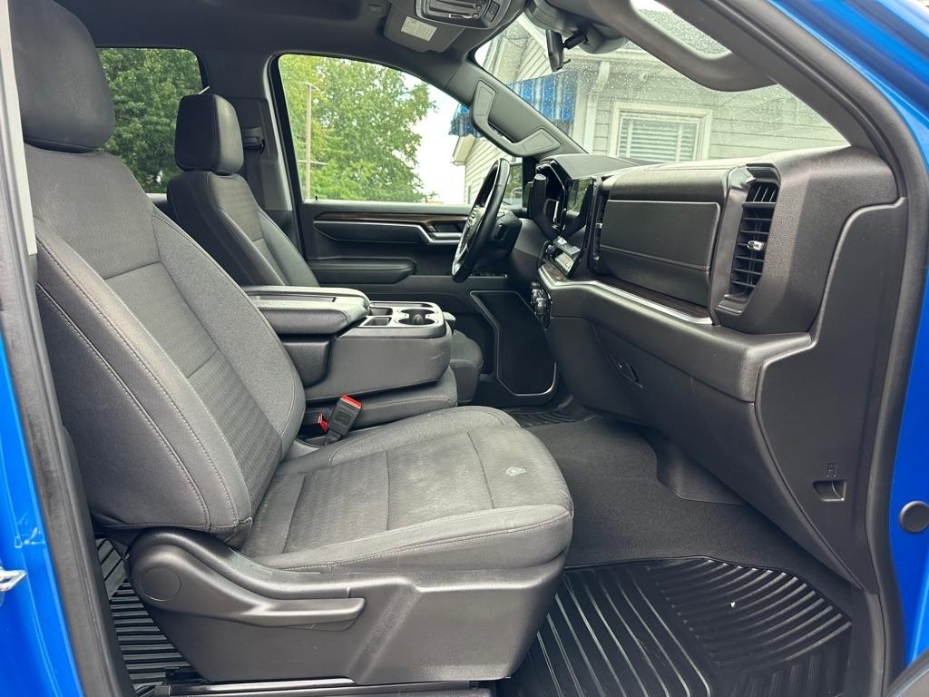 Chevrolet Silverado 1500 LT Crew Cab 4WD 2025