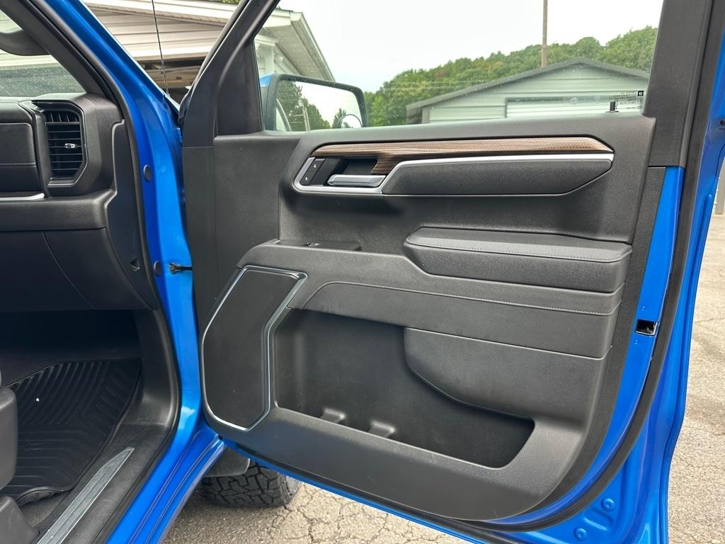 Chevrolet Silverado 1500 LT Crew Cab 4WD 2025