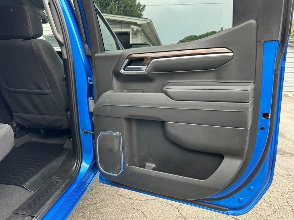 Chevrolet Silverado 1500 LT Crew Cab 4WD 2025